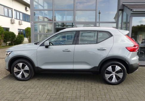 Volvo XC40, 2025 2
