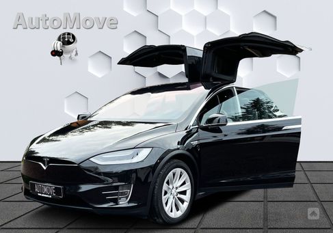 Tesla Model X, 2016