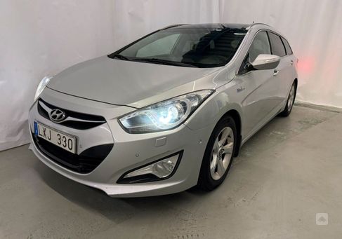 Hyundai i40, 2012