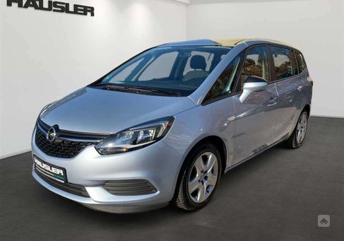 Opel Zafira, 2017