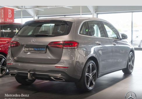 Mercedes-Benz B 250, 2023