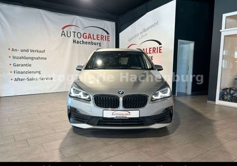 BMW 218, 2018