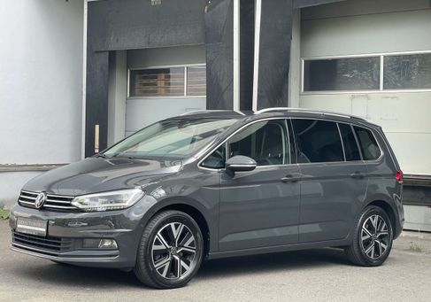 Volkswagen Touran, 2024 2