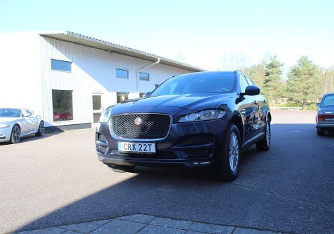 Jaguar F-Pace, 2017