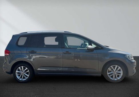 Volkswagen Touran, 2018 3