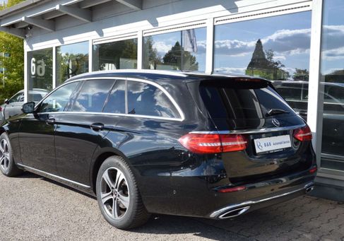 Mercedes-Benz E 200, 2018 3