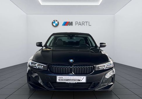 BMW 318, 2022