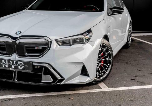 BMW M5, 2025