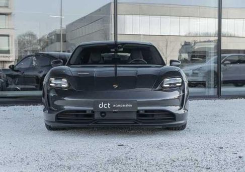 Porsche Taycan, 2021