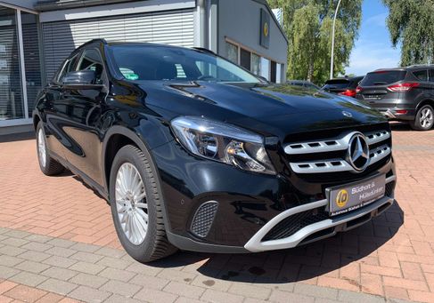Mercedes-Benz GLA 180, 2018