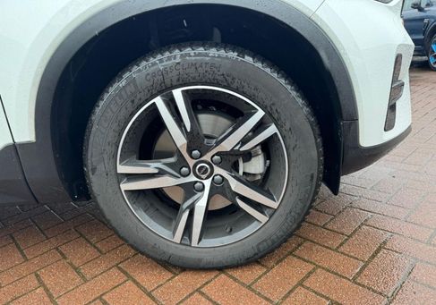 Volvo XC40, 2024 3