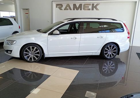 Volvo V70, 2016
