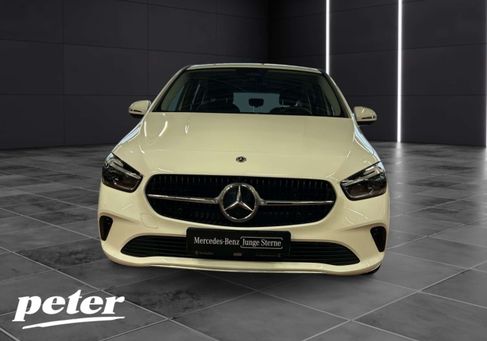 Mercedes-Benz B 200, 2024