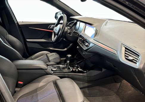 BMW 118, 2021 3