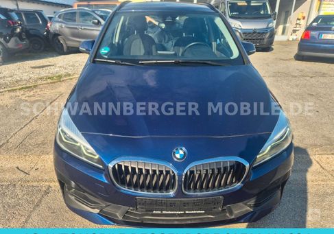 BMW 216, 2019