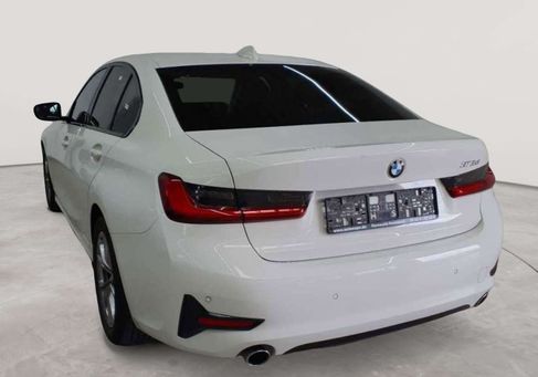 BMW 318, 2021
