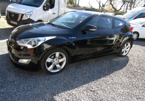 Hyundai Veloster, 2012