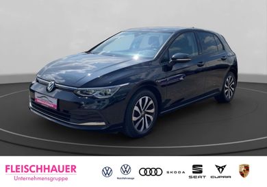 Volkswagen Golf, 2022