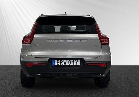 Volvo XC40, 2025 2