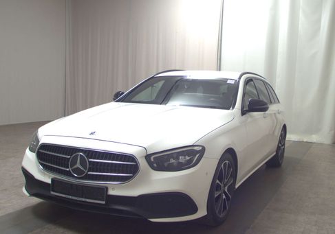 Mercedes-Benz E 300, 2022 2