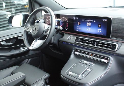 Mercedes-Benz V 300, 2024