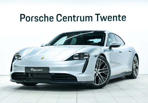 Porsche Taycan, 2022