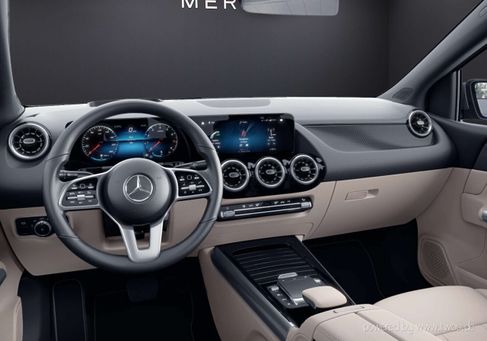 Mercedes-Benz B 200, 2022