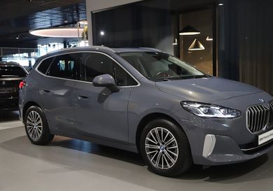 BMW 230, 2024