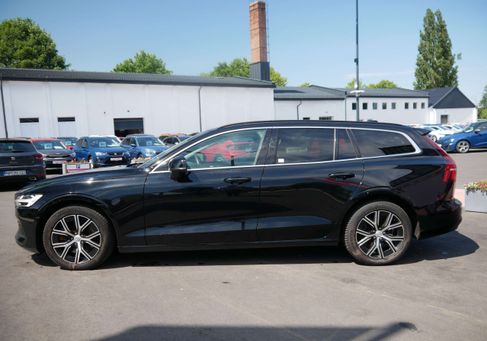 Volvo V60, 2022