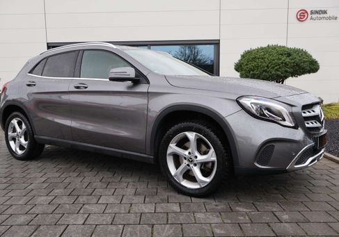 Mercedes-Benz GLA 220, 2019