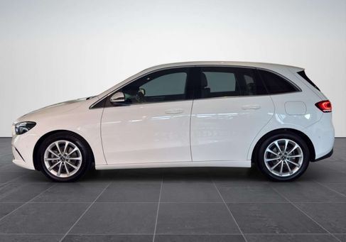 Mercedes-Benz B 180, 2021