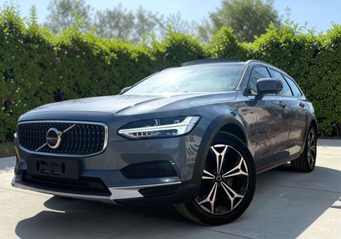 Volvo V90 Cross Country, 2022