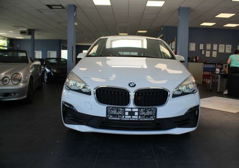 BMW 216, 2020