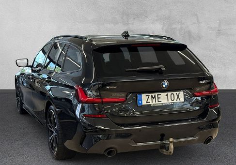 BMW 330, 2021