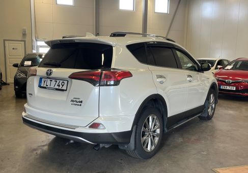 Toyota RAV 4, 2018 3