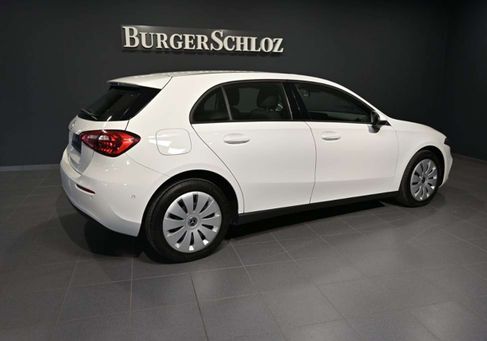 Mercedes-Benz A 250, 2021