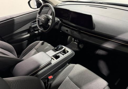 Nissan Ariya, 2022 3