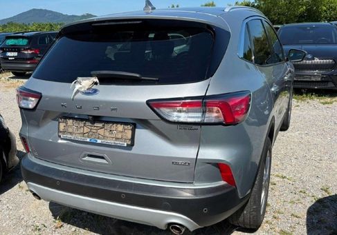 Ford Kuga, 2022