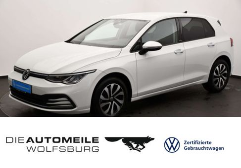 Volkswagen Golf, 2022