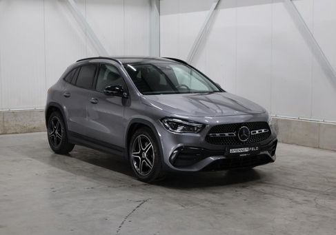 Mercedes-Benz GLA 220, 2023