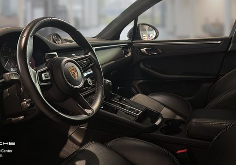 Porsche Macan, 2023