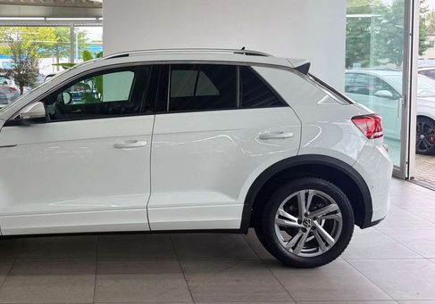 Volkswagen T-Roc, 2024 2