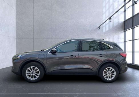 Ford Kuga, 2022