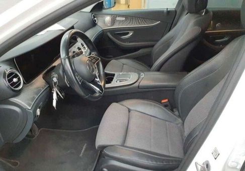 Mercedes-Benz E 300, 2021