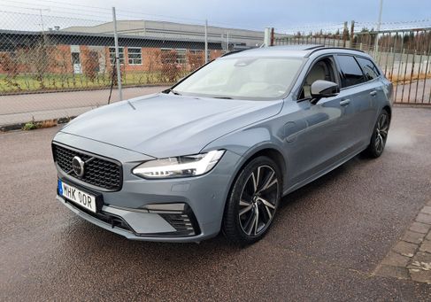 Volvo V90, 2022