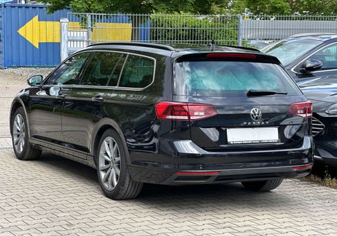 Volkswagen Passat, 2022