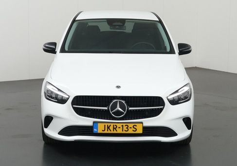 Mercedes-Benz B 250, 2025