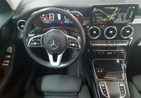 Mercedes-Benz GLC 200, 2021