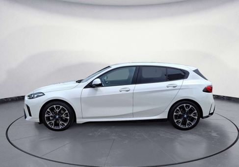 BMW 120, 2025