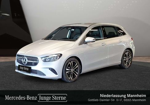 Mercedes-Benz B 180, 2026